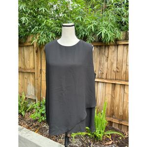 Chicos Size 2 (US 12) Black Sleeveless Zippered Back Relaxed Fit Formal Blouse